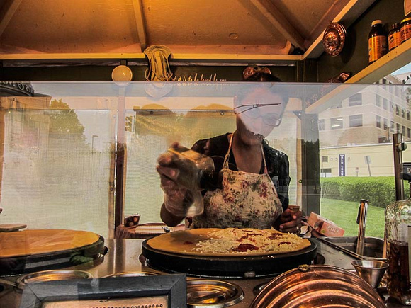 Street vendor, crepes